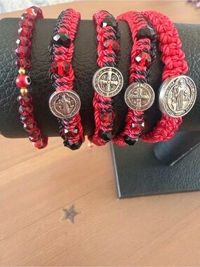 YNS Generic Red and Black Braided Saint Medallion Bracelet Set